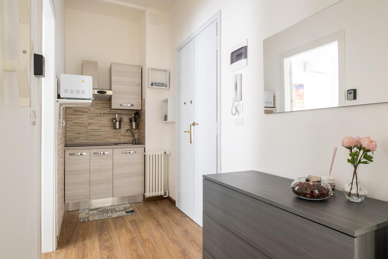 Studio 24 - Holiday & Business Apartment Bologna Exterior photo